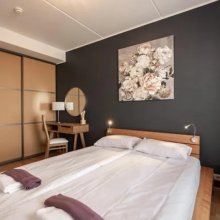 Airhome - Heart Of Center Apartment