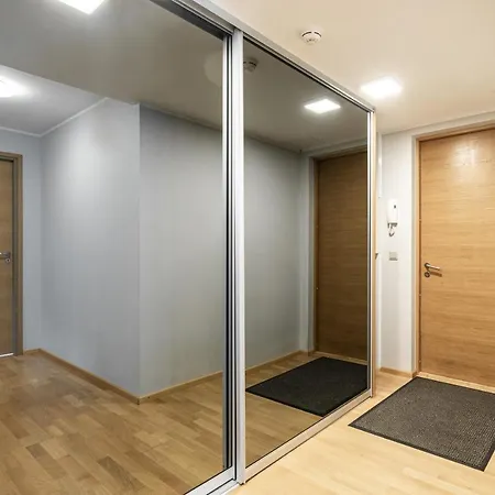 Airhome - Heart Of Center Lägenhet