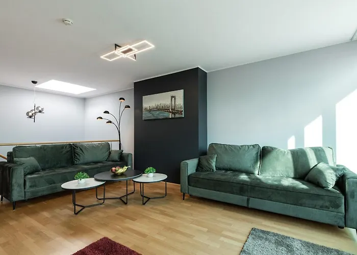 Airhome - Heart Of Center