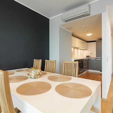 Apartment Airhome - Heart Of Center