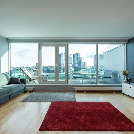 Airhome - Heart Of Center *